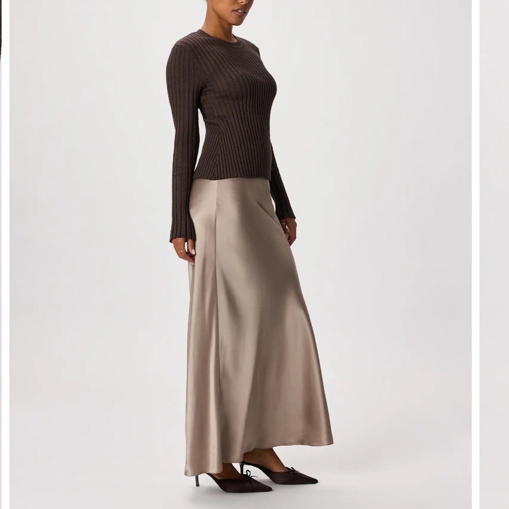 Quince 100% Washable Silk Midi Skirt – Size M – Charcoal Gray - Picture 2 of 9